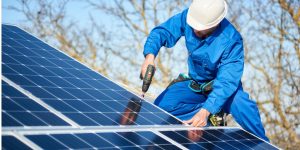 Installation Maintenance Panneaux Solaires Photovoltaïques à Moulinet